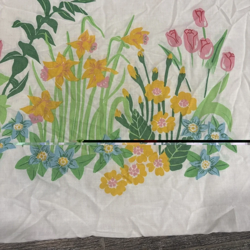 Vintage JP Steven Tulip Spring Floral Standard Pillowcases 1970s MCM